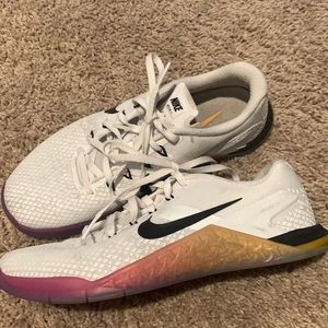 Women’s Nike Metcon CrossFit Shoes, Size 8